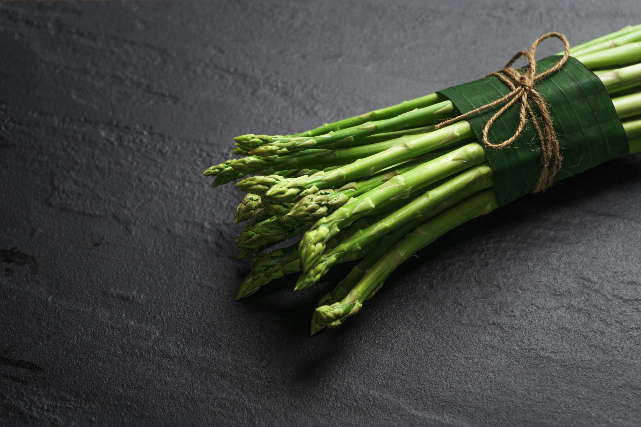 How to Store Asparagus in the Fridge (2)