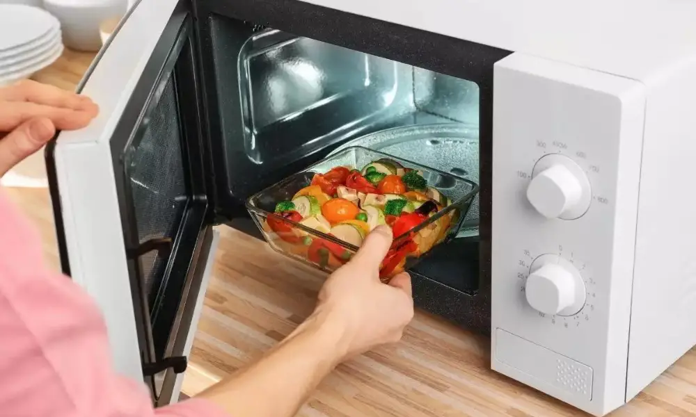 Reheating Food in Oven