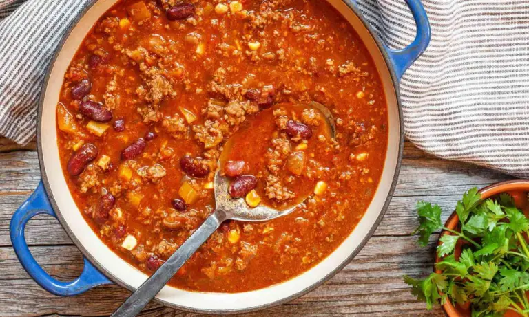 How Long to Reheat Chili in Microwave?