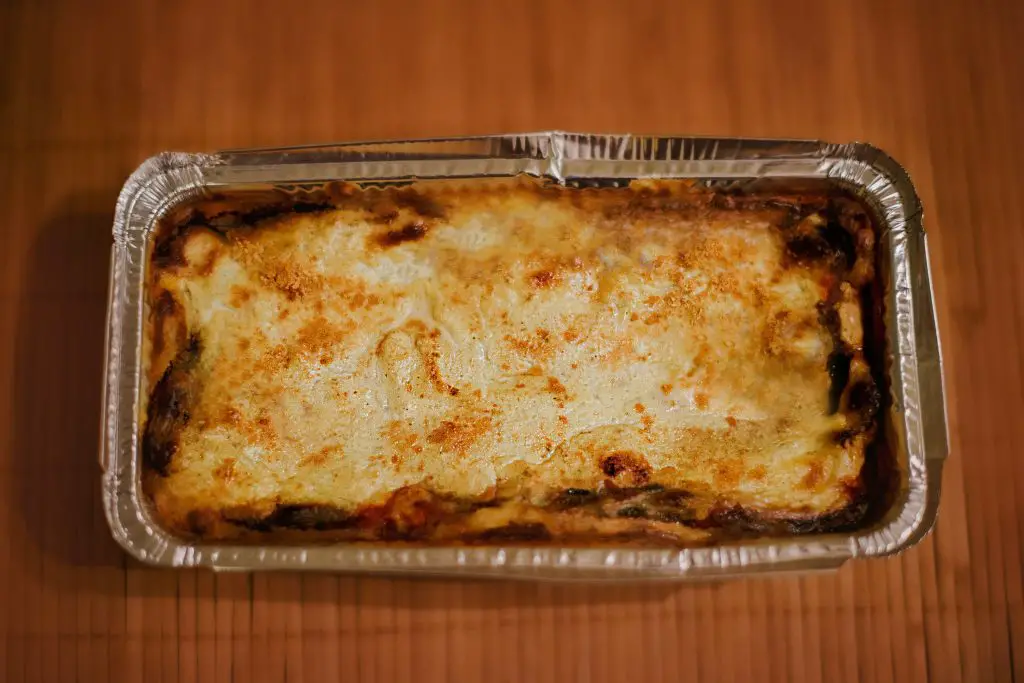 How to Freeze Lasagna in Aluminum Pans