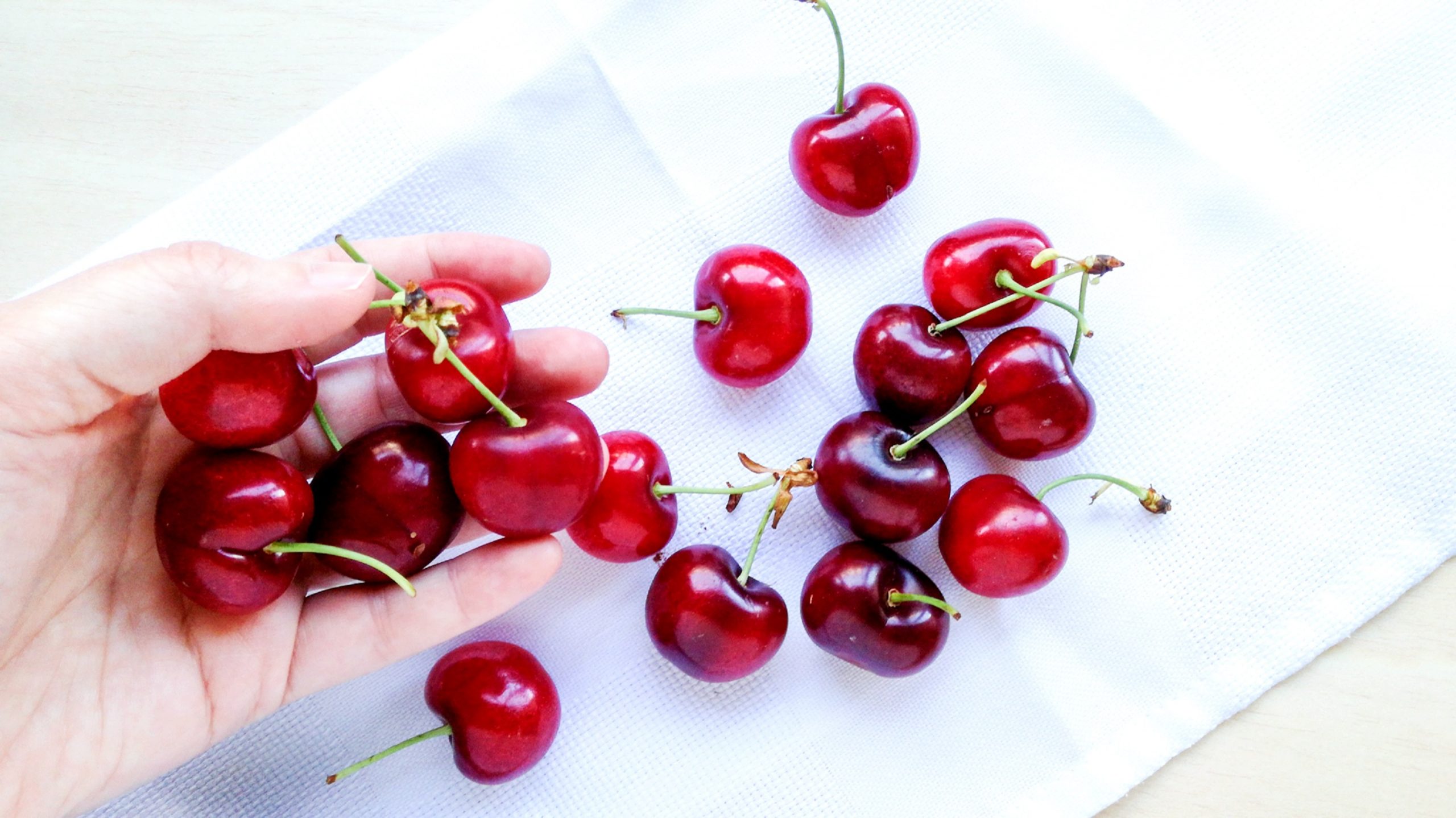 How Long Do Cherries Last in the Fridge